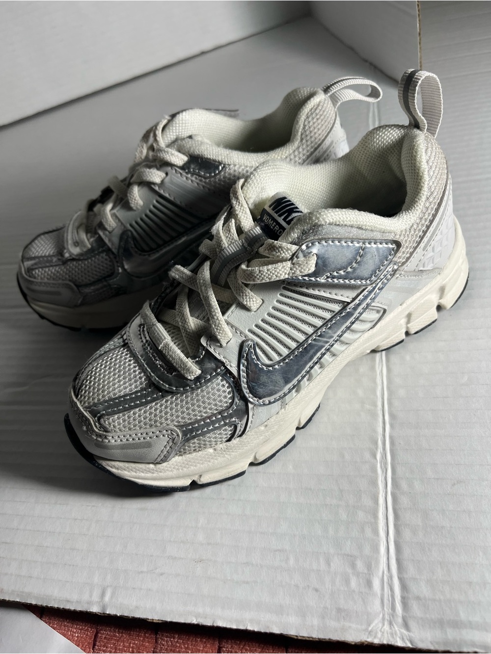 Nike Vomero 5PS size 13 children unisex